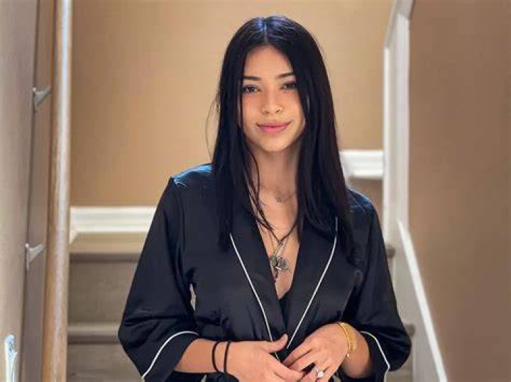 Aishah Sofey's alleged leaked video has surfaced on Twitter. Watch it