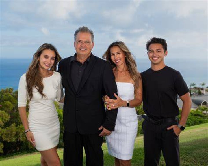 All About Glenn Medeiros Wife And Their Love Story