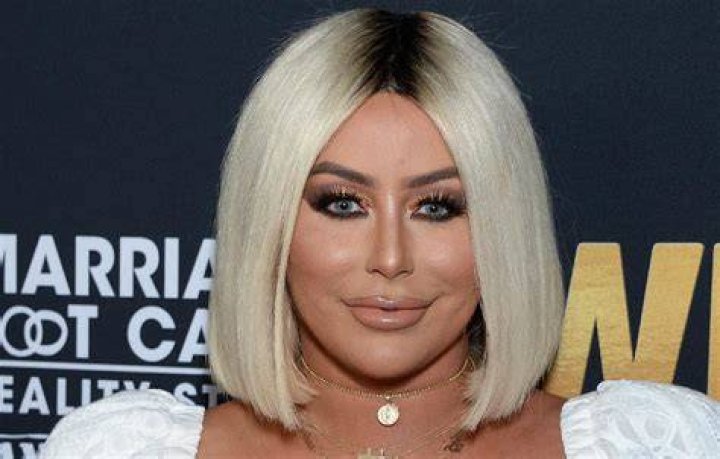 Aubrey O&rsquo;Day Net worth, House, Car, Salary, Boyfriend & Family 2018