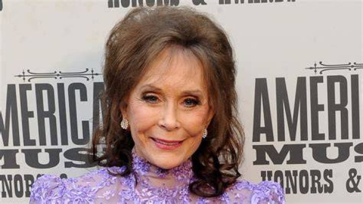Calculate Loretta Lynns Net Worth With Latest Updates