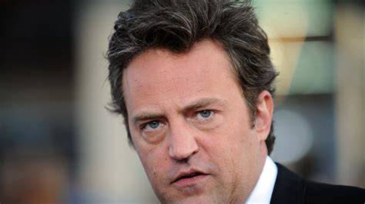 El Actor Matthew Perry Revela El Impactante Salario Del Elenco De Sus
