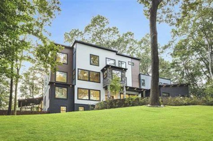 Immerse Yourself In The Opulence Of Buckhead's Celebrity Homes