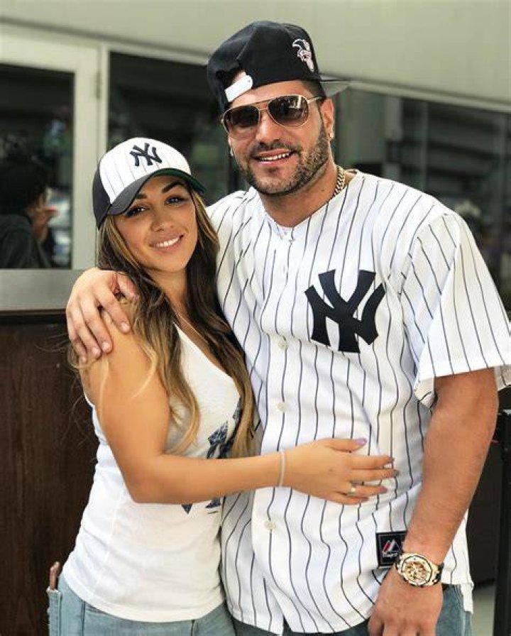 Jersey Shore’s Ronnie OrtizMagro’s Girlfriend Jen Harley Is Pregnant