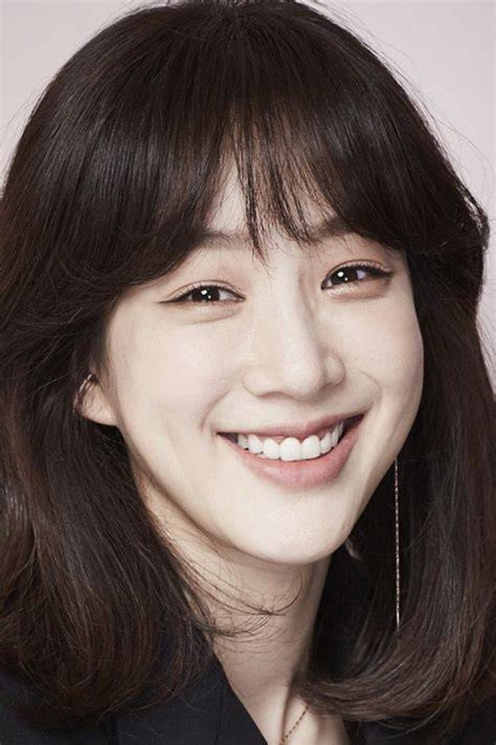 Jung Ryeowon Profile Images — The Movie Database (TMDB)