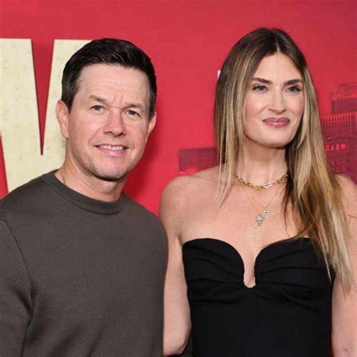 Mark Wahlberg’s wife shows off husband’s fit physique in nothing but