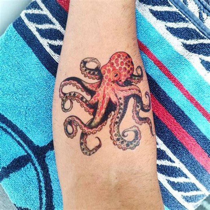 OCTOPUS TATTOOS WHAT DO THEY REALLY MEAN? 12 AMAZING DESIGNS TO