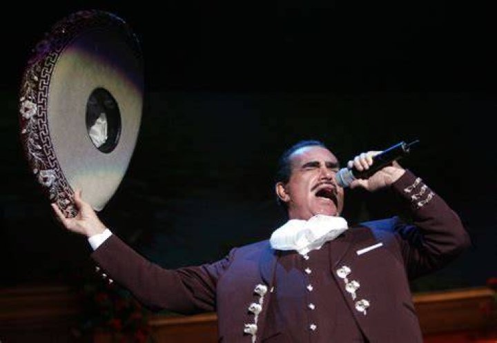 Vicente Fernández, revered Mexican singer, dies at 81 Orlando's Best